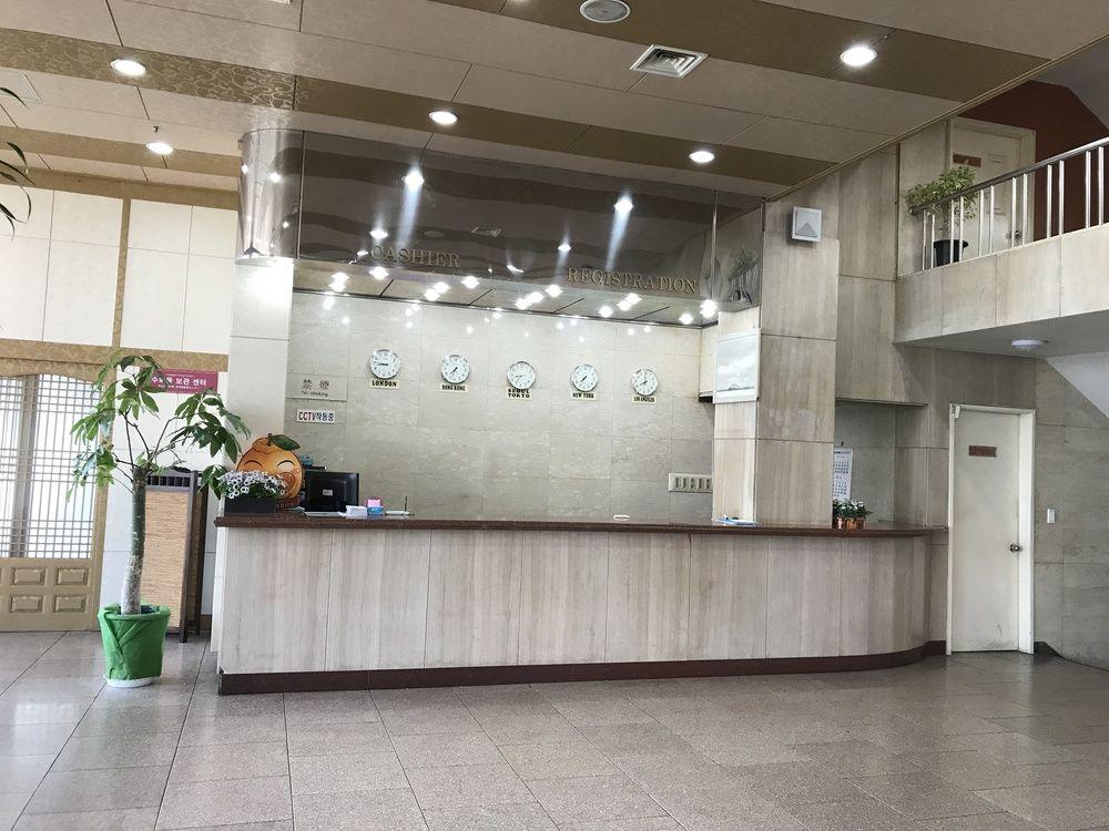 Seoul Tourist Hotel Jeju Ngoại thất bức ảnh